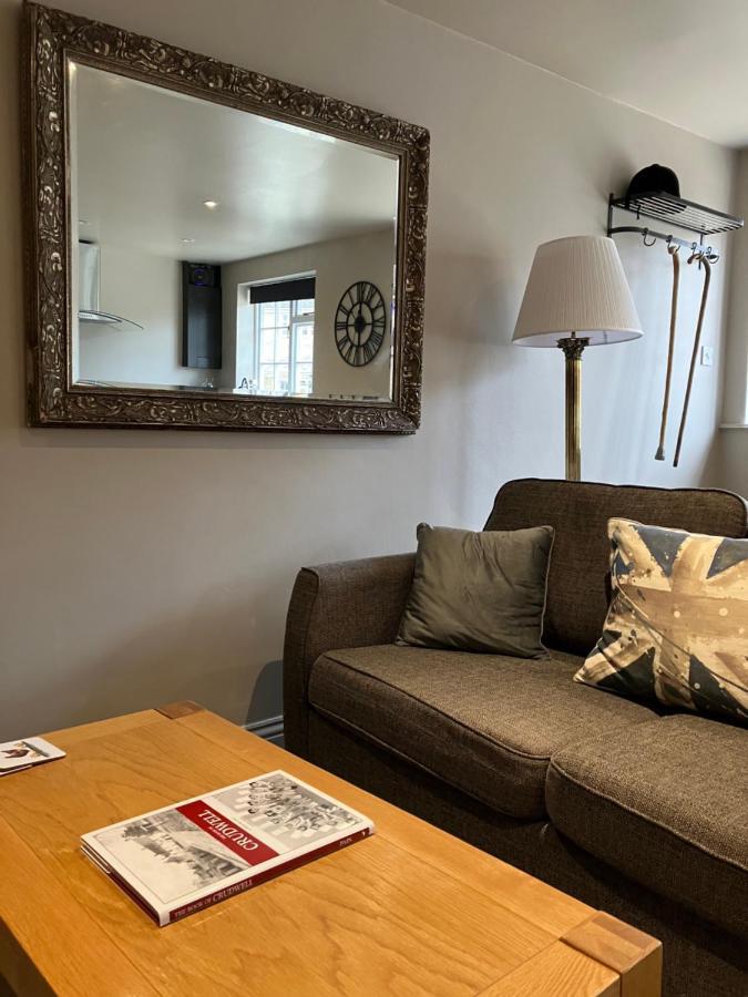 Well Cottage: A Cotswold Cottage At The Heart Of The Village Of Crudwell Zewnętrze zdjęcie